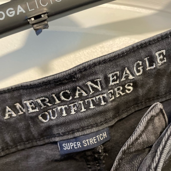 American Eagle super stretch jean shorts - Picture 4 of 4